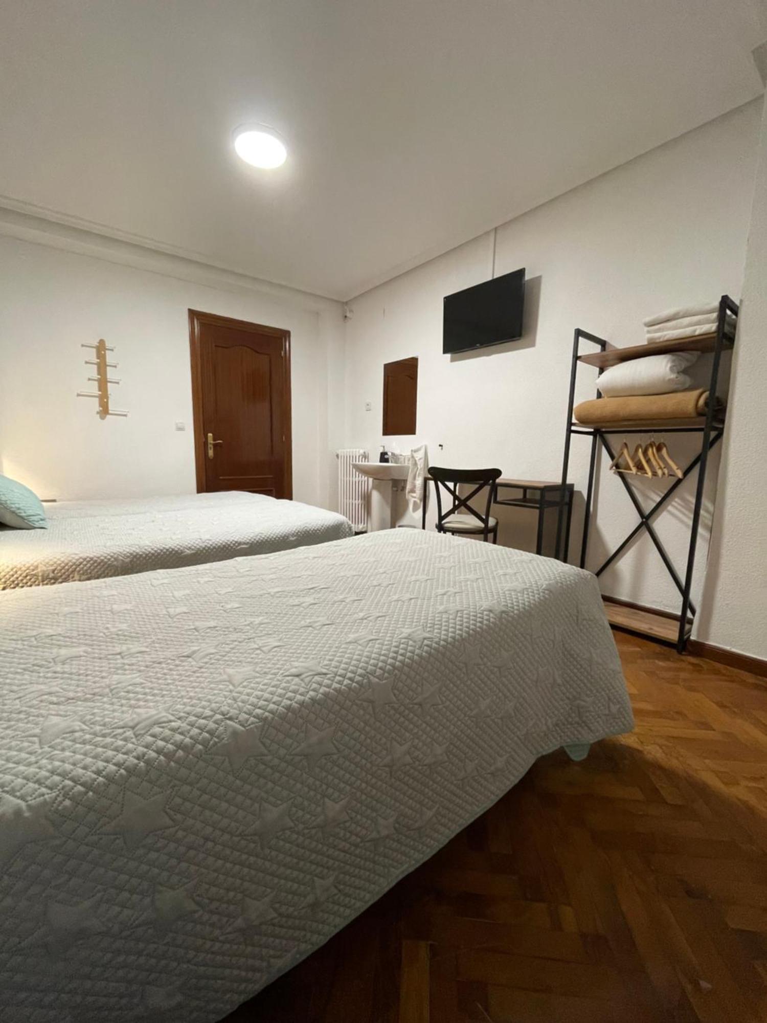 Pension La Encina Hotell Santo Domingo De La Calzada Eksteriør bilde